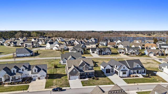 53 River Watch Way, Winchester, TN 37398