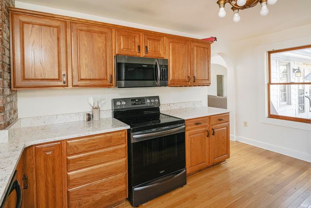 5889 E State Road 46 Road, Bloomington, IN 47401