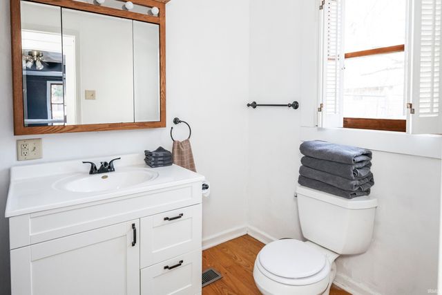 5889 E State Road 46 Road, Bloomington, IN 47401