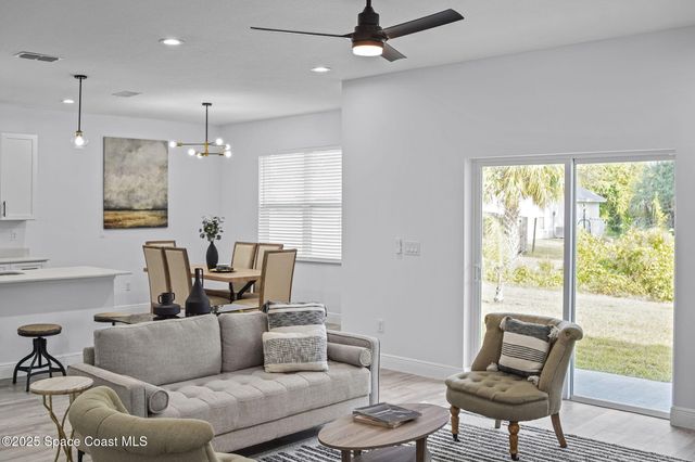 2668 Dennis Avenue SE, Palm Bay, FL 32909