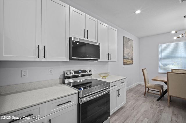 2668 Dennis Avenue SE, Palm Bay, FL 32909