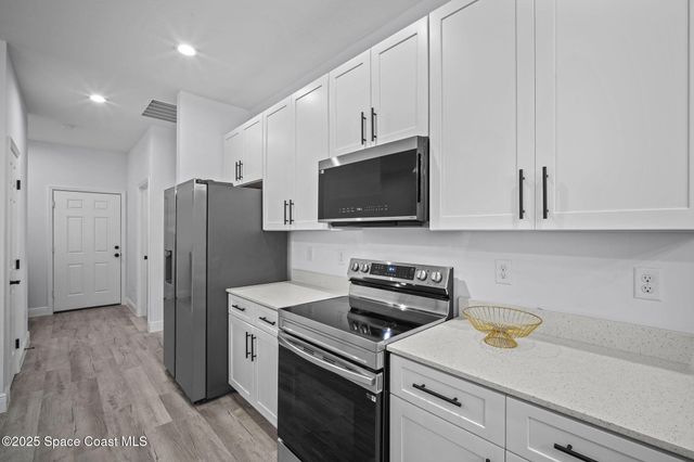 2668 Dennis Avenue SE, Palm Bay, FL 32909