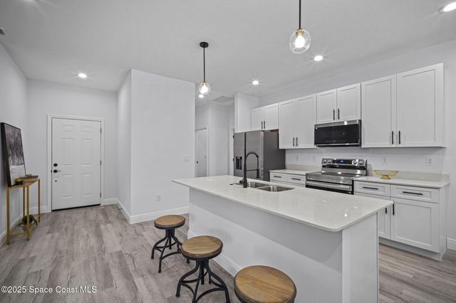 2668 Dennis Avenue SE, Palm Bay, FL 32909