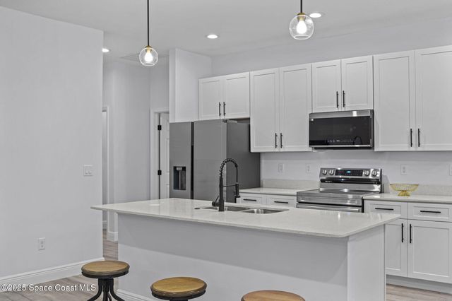 2668 Dennis Avenue SE, Palm Bay, FL 32909