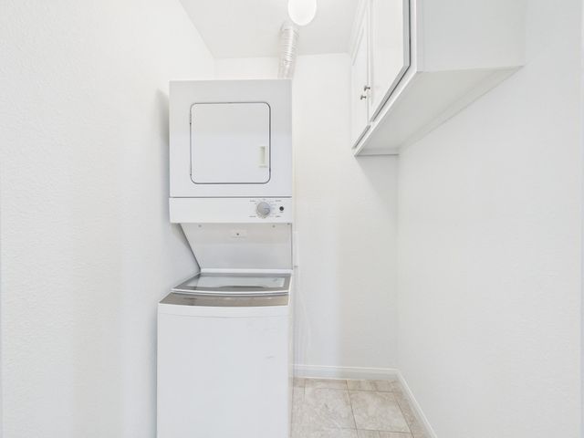 5333 Richmond Avenue 11, Houston, TX 77056