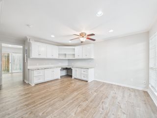 5333 Richmond Avenue 11, Houston, TX 77056