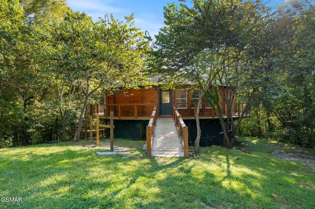 525 Sourdough Hollow Road, Kodak, TN 37764