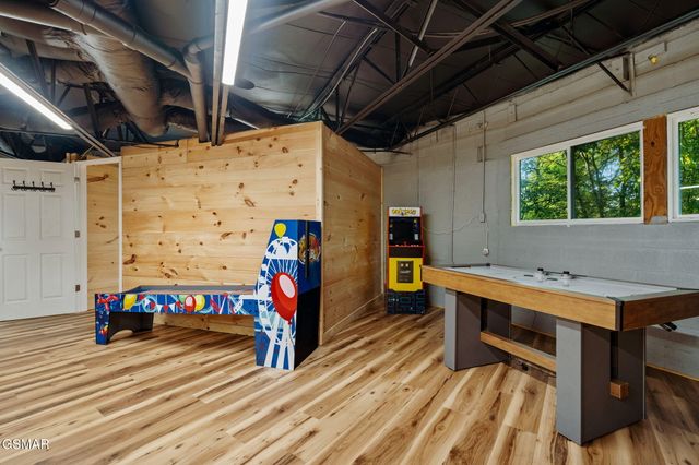 525 Sourdough Hollow Road, Kodak, TN 37764