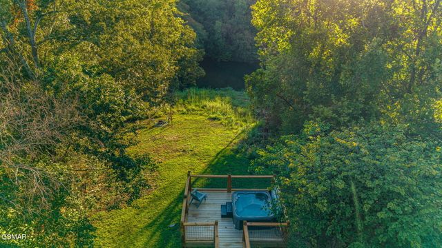 525 Sourdough Hollow Road, Kodak, TN 37764