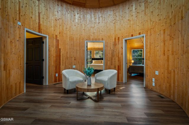 525 Sourdough Hollow Road, Kodak, TN 37764