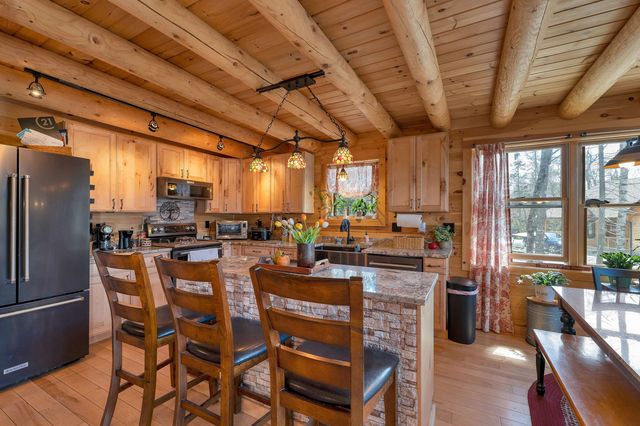 927 Ashueot Drive, Washington, NH 03280