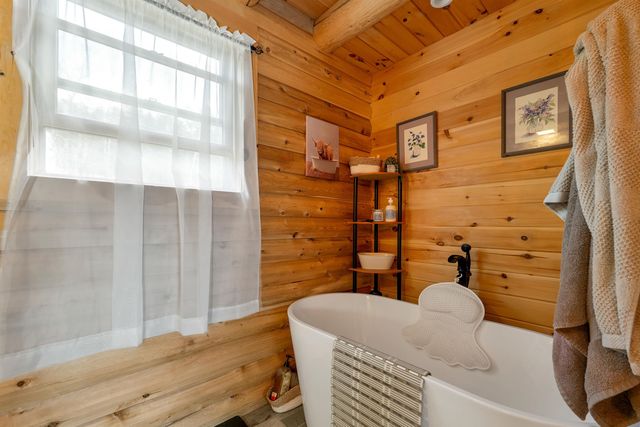 927 Ashueot Drive, Washington, NH 03280