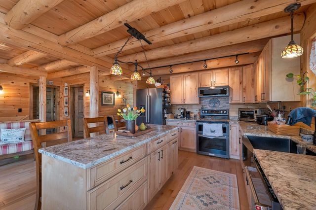 927 Ashueot Drive, Washington, NH 03280
