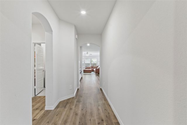 2920 Pinecrest Drive, Aubrey, TX 76227