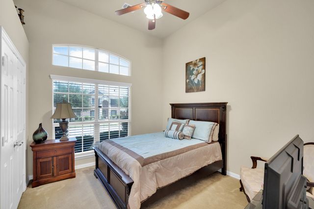 900 Ginger Trail, Desoto, TX 75115