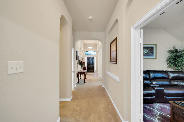 900 Ginger Trail, Desoto, TX 75115