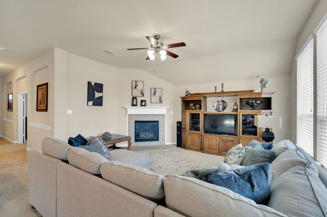 900 Ginger Trail, Desoto, TX 75115