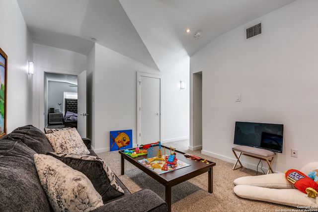 128 Marcia Place, Alamo Heights, TX 78209