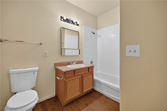 2141 Hussium Hills Street 102, Las Vegas, NV 89108