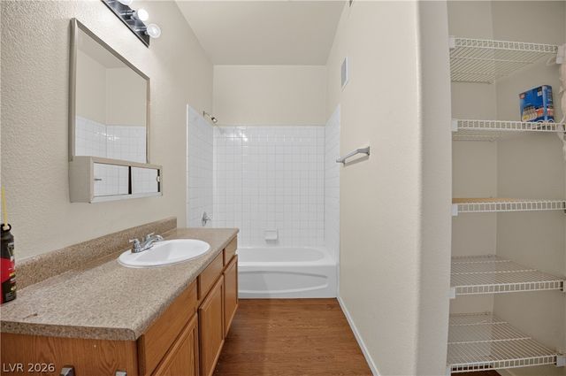 2141 Hussium Hills Street 102, Las Vegas, NV 89108