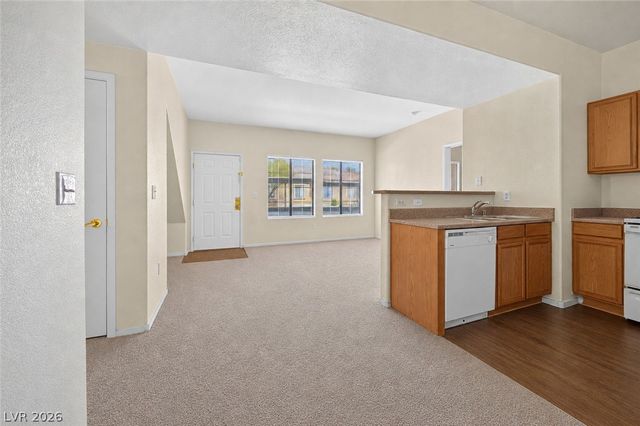 2141 Hussium Hills Street 102, Las Vegas, NV 89108