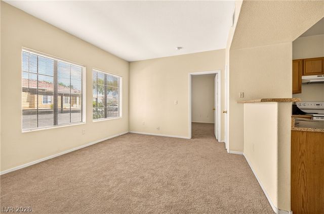 2141 Hussium Hills Street 102, Las Vegas, NV 89108