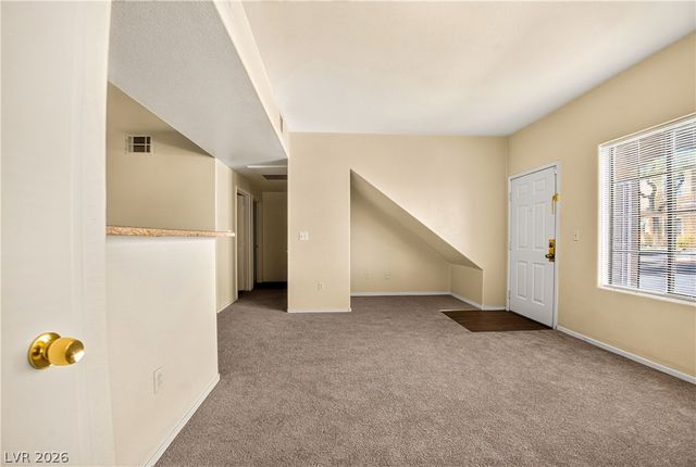 2141 Hussium Hills Street 102, Las Vegas, NV 89108
