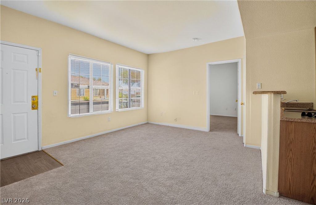 2141 Hussium Hills Street 102, Las Vegas, NV 89108