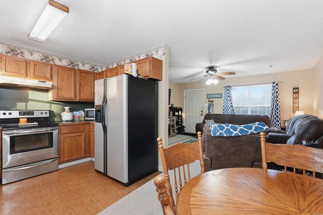 678 Main Street, Conway, AR 72032