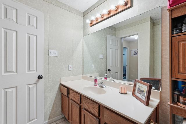 678 Main Street, Conway, AR 72032