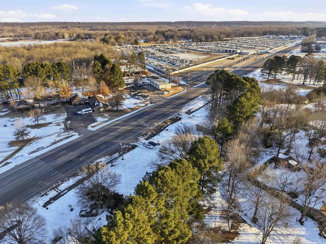 678 Main Street, Conway, AR 72032