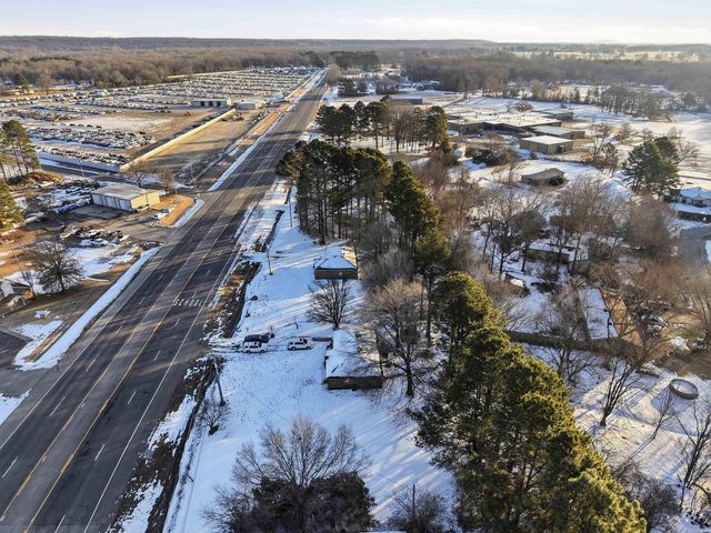 678 Main Street, Conway, AR 72032