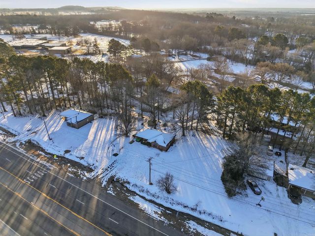 678 Main Street, Conway, AR 72032