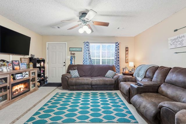 678 Main Street, Conway, AR 72032