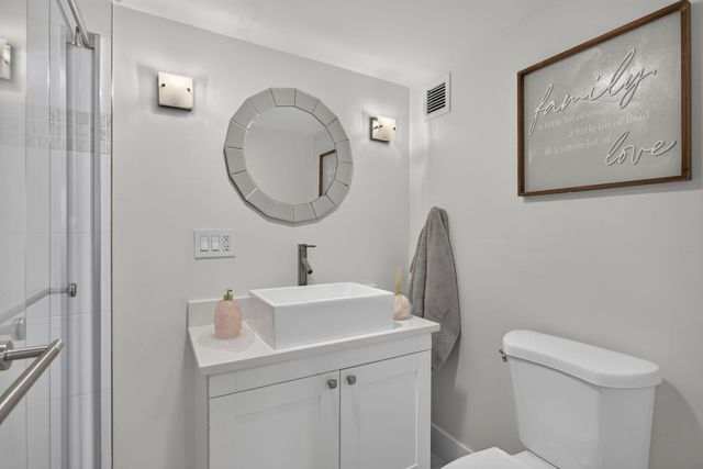 3015 N OCEAN Boulevard 8B, Fort Lauderdale, FL 33308