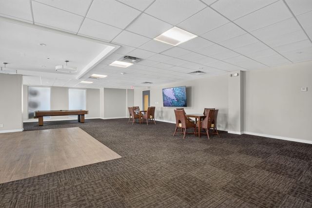 3015 N OCEAN Boulevard 8B, Fort Lauderdale, FL 33308
