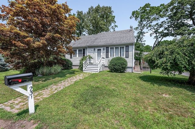 231 Bouchard Ave, Dracut, MA 01826