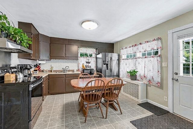 231 Bouchard Ave, Dracut, MA 01826