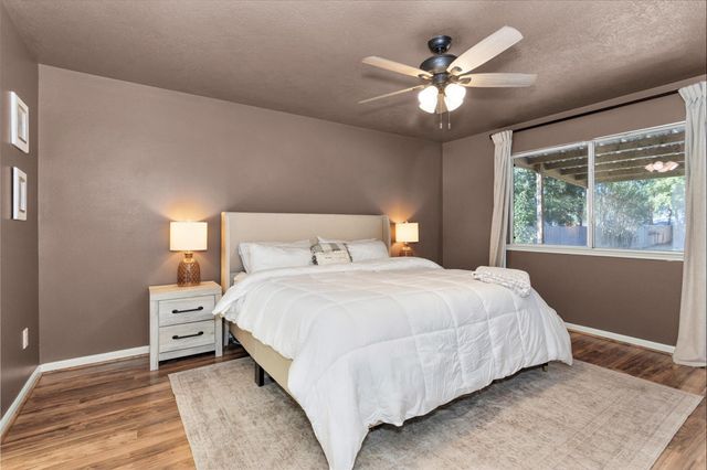 10865 Forest Creek Drive, Willis, TX 77318