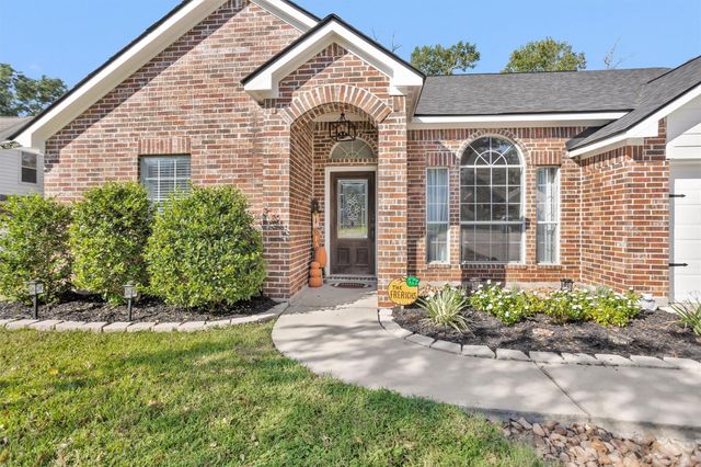 10865 Forest Creek Drive, Willis, TX 77318