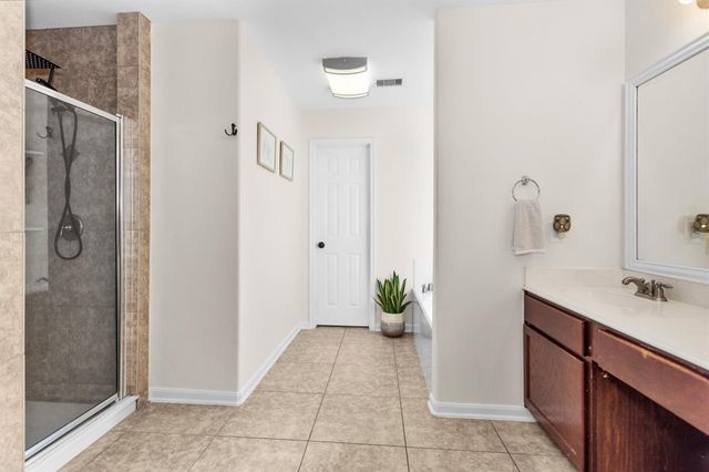 10865 Forest Creek Drive, Willis, TX 77318