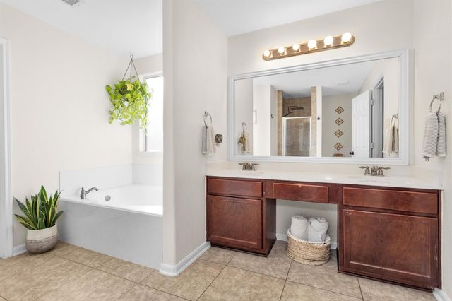 10865 Forest Creek Drive, Willis, TX 77318