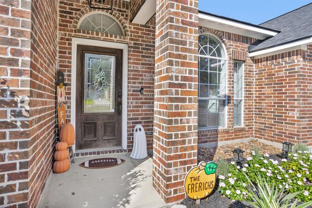 10865 Forest Creek Drive, Willis, TX 77318