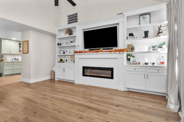 10865 Forest Creek Drive, Willis, TX 77318