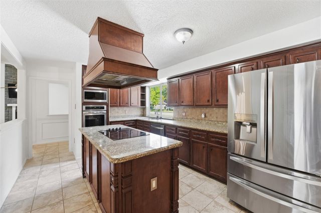 519 N Hyannis Port Street, Crosby, TX 77532