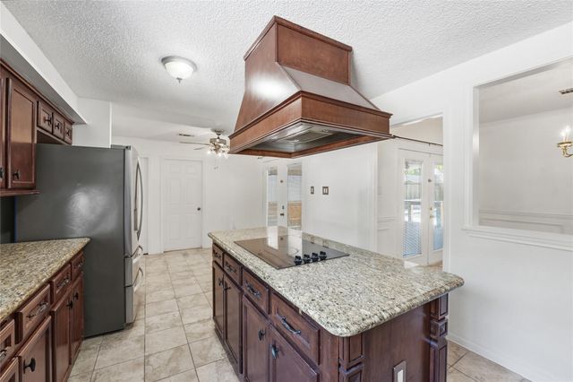 519 N Hyannis Port Street, Crosby, TX 77532