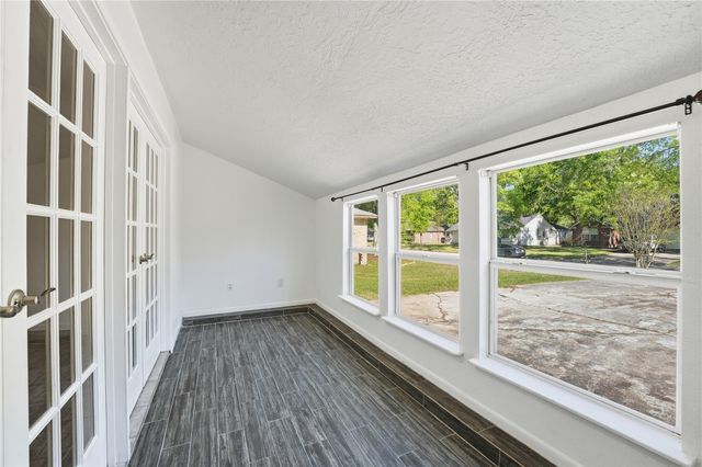 519 N Hyannis Port Street, Crosby, TX 77532