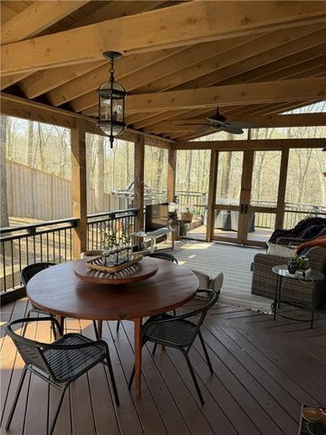 1821 Bromley Way NE, Roswell, GA 30075