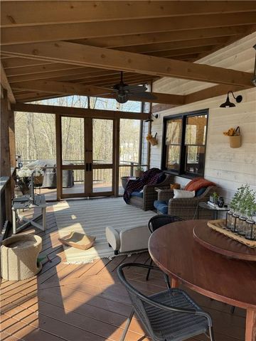 1821 Bromley Way NE, Roswell, GA 30075