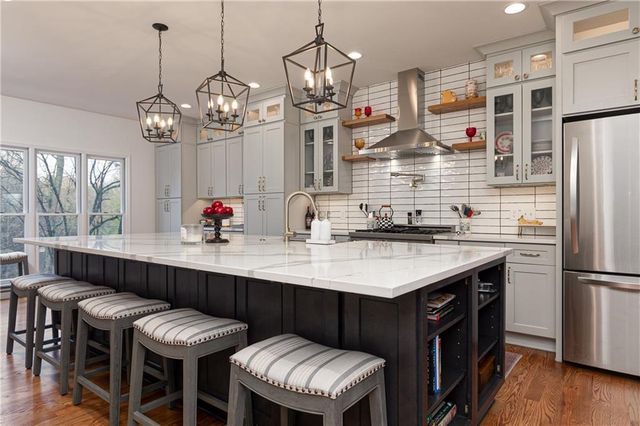 1821 Bromley Way NE, Roswell, GA 30075